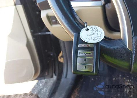 2015 Acura Mdx Technology Package z USA, uszkodzony, nr VIN 5FRYD4H48FB010113